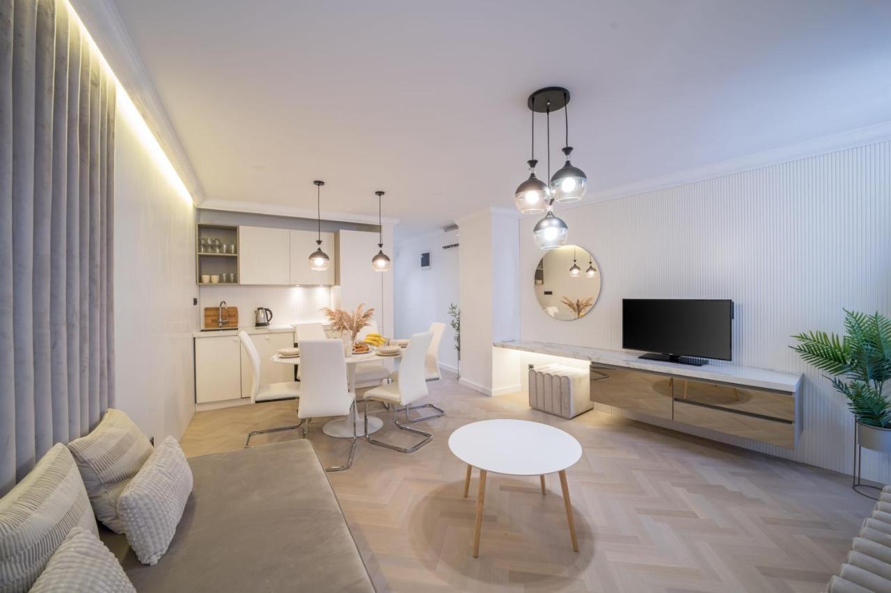 Luxury Villa Christian 乌马格 外观 照片