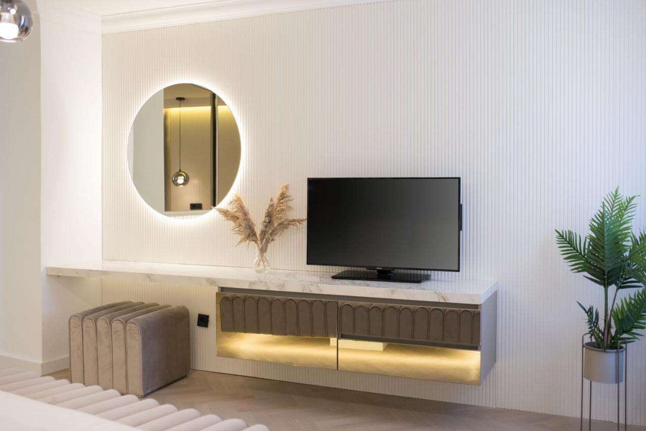 Luxury Villa Christian 乌马格 外观 照片