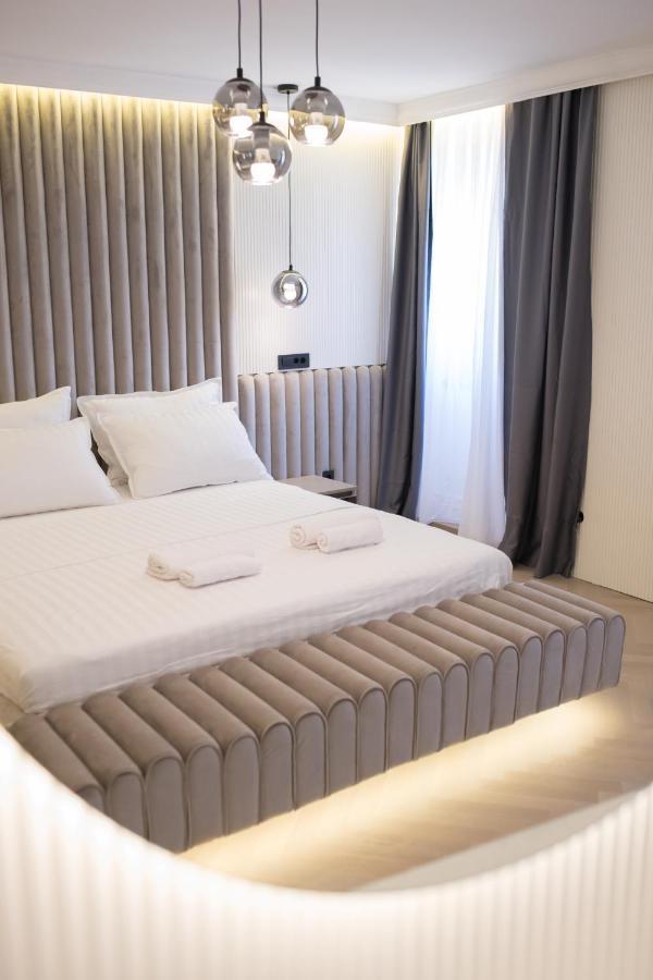 Luxury Villa Christian 乌马格 外观 照片